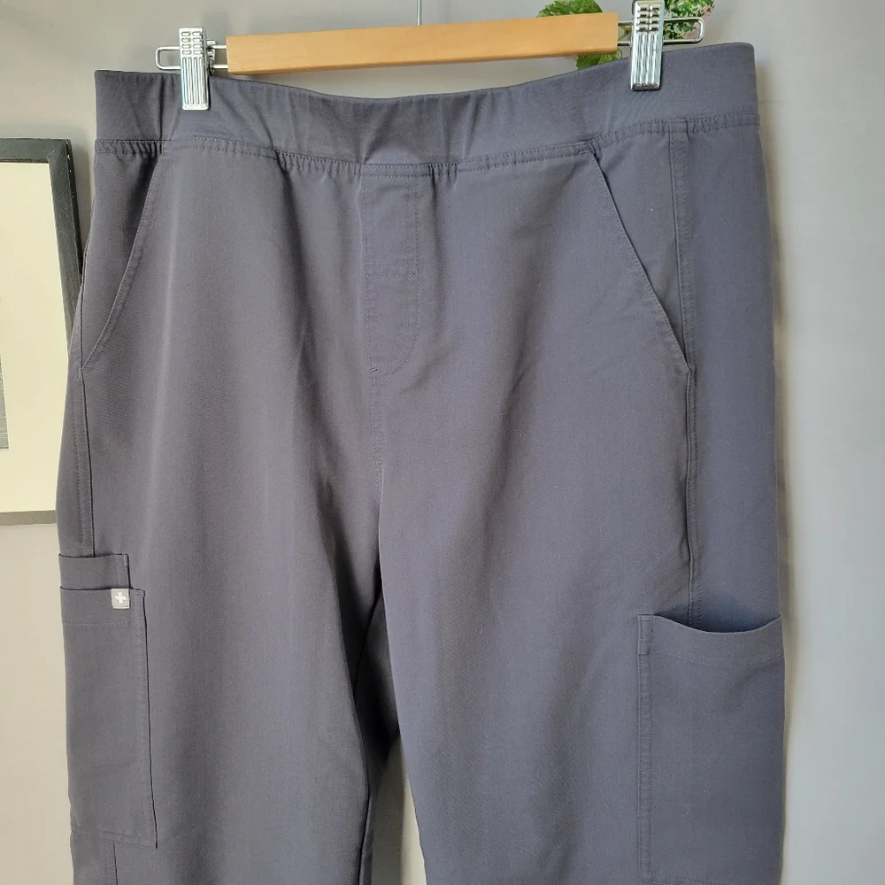Figs Men's Axim Cargo Technical Collection Scrub Pants Gray Blue L